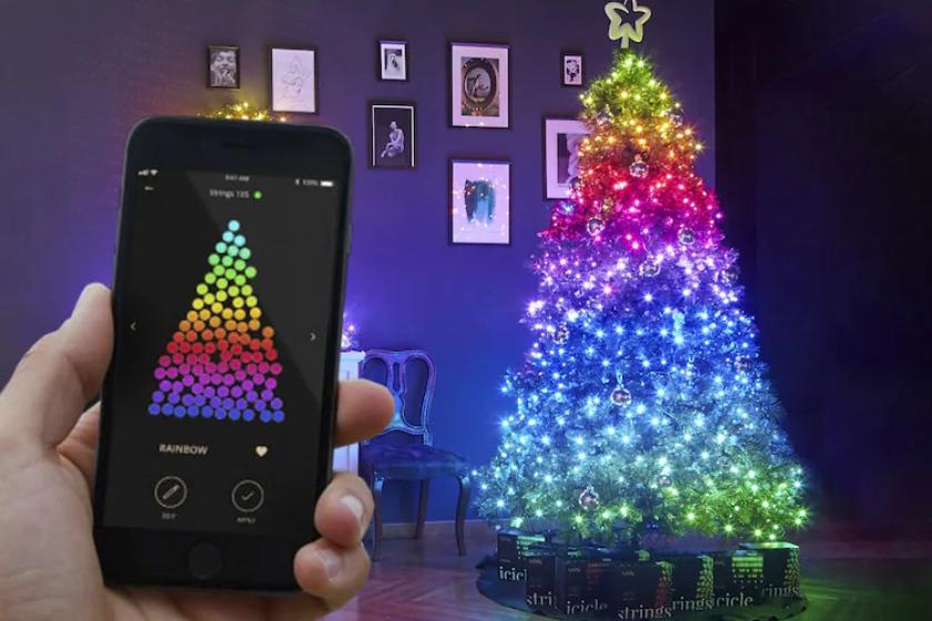 Bei der Programmierung der Weihnachtsbaum-Lightshow greifen Sie auf eine App zurück.
