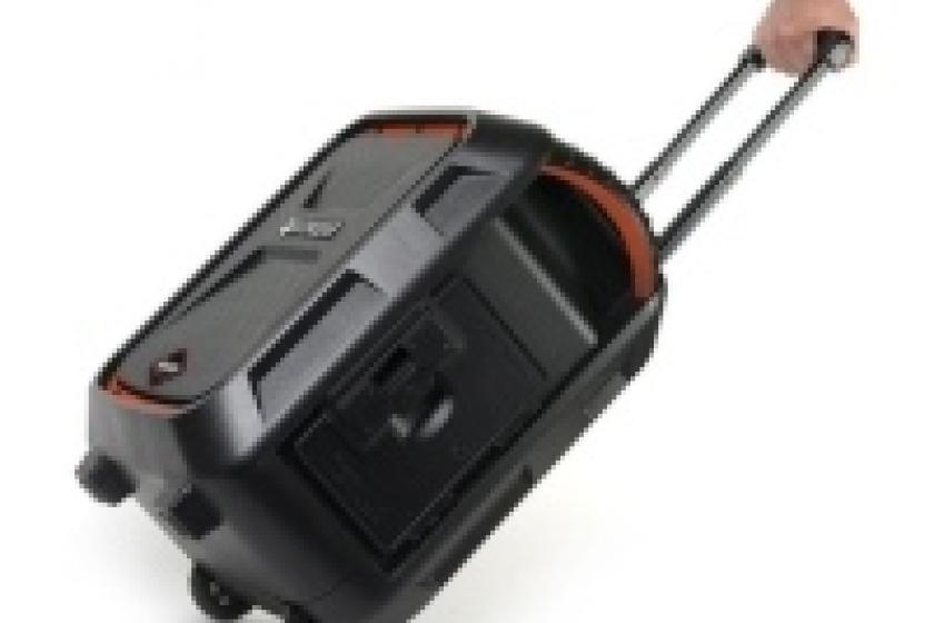 Der portable Bluetooth-Lautsprecher von Ecoxgear sorgt mit seinen 100 Watt stets für gute Laune. 